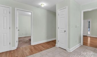 2126 Downing St, Charlotte, NC 28205