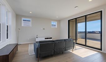 43420 GRANDMOORE St, Ashburn, VA 20148