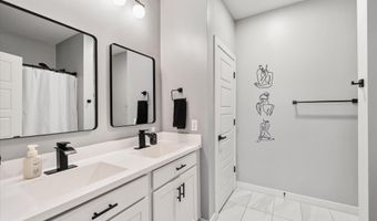 898 E DIAMOND Dr, Casa Grande, AZ 85122