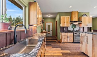 64 Heights Loop, Bonners Ferry, ID 83805