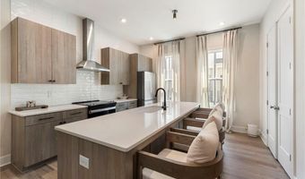 191 Chestnut Cir, Atlanta, GA 30342