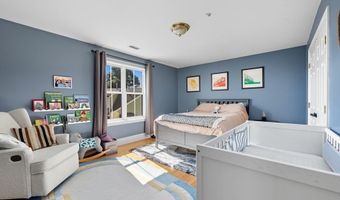 39 Dorchester Street 18, Boston, MA 02127