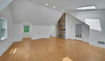 12 Laurel Ln, Darien, CT 06820