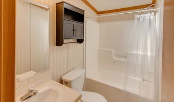 14 Lloyd St, Campton, NH 03223