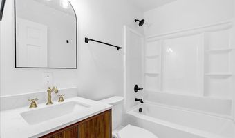 218 S West St, Ahoskie, NC 27910