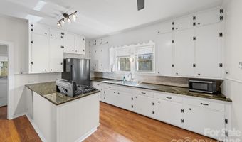 402 Edgemont St, Albemarle, NC 28001