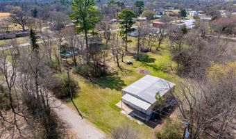 609 E Quitman St, Alba, TX 75410