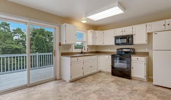 1842 Glacier Dr, Blakeslee, PA 18610