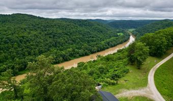 301 T Estes Rd, Beattyville, KY 41311