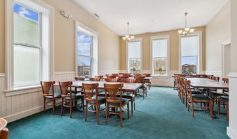 11 Benton Ave E, Albia, IA 52531