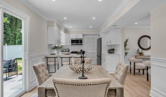 8 Imperia Pl, Aberdeen, NJ 07747