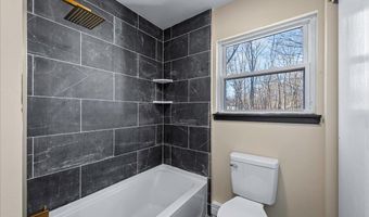57 Frost Lane Ln, Albrightsville, PA 18210