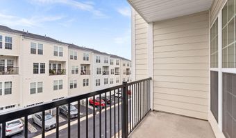 42703 WARDLAW Ter, Ashburn, VA 20147