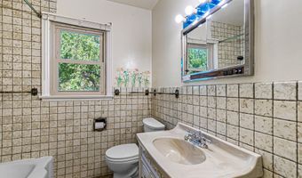 775 Forest St, Ashland, OR 97520