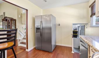 8 N AVON Dr, Claymont, DE 19703