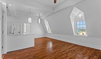 18 State St 6 (2nd Floor East), Bristol, RI 02809