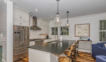 6 Keypost Ct, Bald Head Island, NC 28461