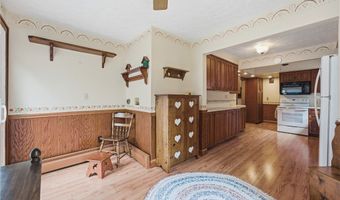 165 Shadyside Ct, Alliance, OH 44601