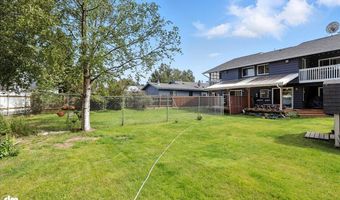 9112 Lakehurst Dr, Anchorage, AK 99502