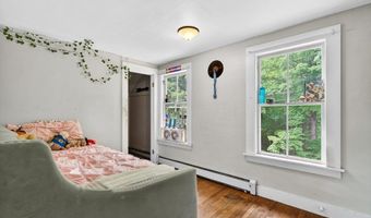 53 Central St, Ashburnham, MA 01430