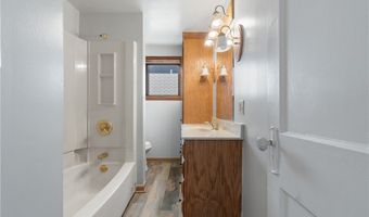 1899 16th St SW, Akron, OH 44314