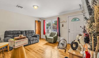 242 Pearl Harbor St, Bridgeport, CT 06610