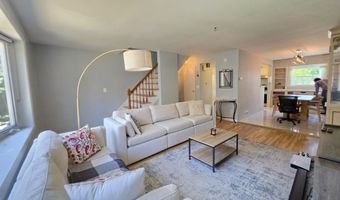 9 ELNA Ct, Bayonne, NJ 07002
