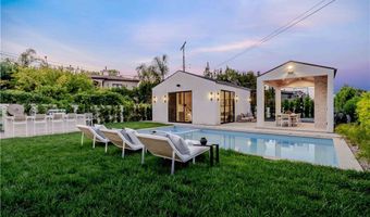 16711 Moorpark St, Encino, CA 91436
