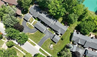 253 Old Oak Post Rd, Amherst, NY 14051