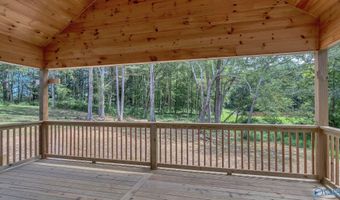 1392 Locust Dr, Arab, AL 35016