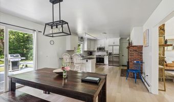 7 Grassy Brook Rd, Brookline, VT 05345