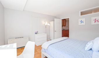 1545 18TH St NW 215, Washington, DC 20036