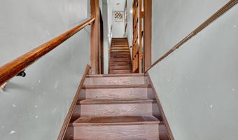 98 W 49TH St, Bayonne, NJ 07002