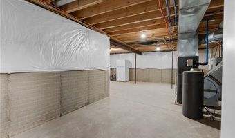 10400 Maryland St, Aurora, OH 44202