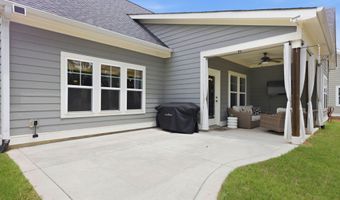 530 Legacy Lakes Way, Aberdeen, NC 28315