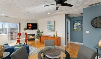 10 Cunningham Ln 204, Billerica, MA 01821