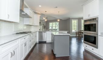 5920 BRANDON BROOK Dr, Arlington, TN 38002