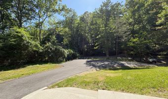 7 Cable Ln, Athens, OH 45701