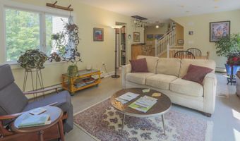 28 B Springbrook Dr, Belfast, ME 04915