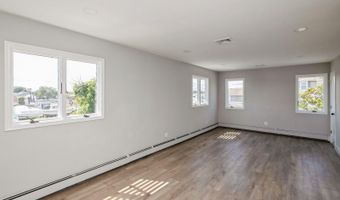 282 S Ketcham Ave, Amityville, NY 11701