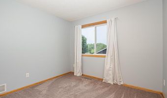 15564 Vale St NW, Andover, MN 55304