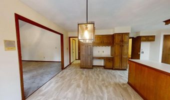 80 Hillcrest Estates Dr, Batesville, IN 47006