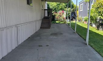 215 Apple Ln, Santa Rosa, CA 95407
