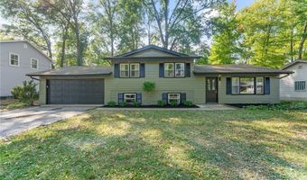 3913 Claridge Dr, Austintown, OH 44511
