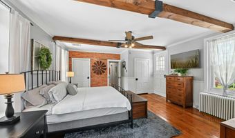 222 BASTIAN Ln, Allentown, PA 18104