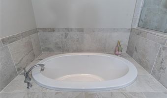 2209 N DONAHUE Dr, Auburn, AL 36830