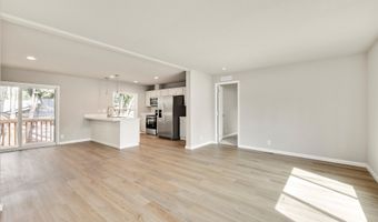 19572 Lakewood Ct, Aurora, OR 97002