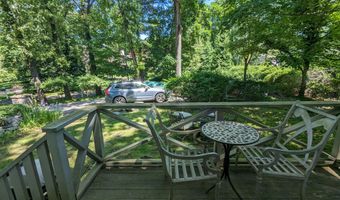 3 Wild Rose Ln Cottage, Darien, CT 06820