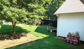 845 Hidden Ct, Asheboro, NC 27205