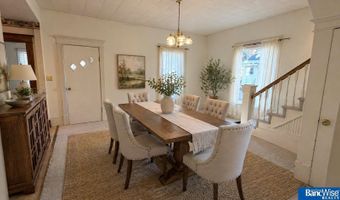 709 N St, Aurora, NE 68818
